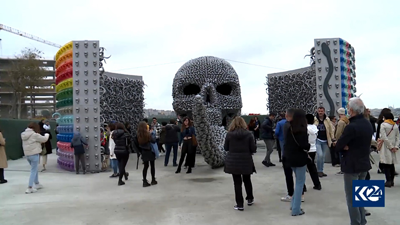 Di Pêşangeha Hunerî ya Hevçerx de kêşeyên global derketin pêş